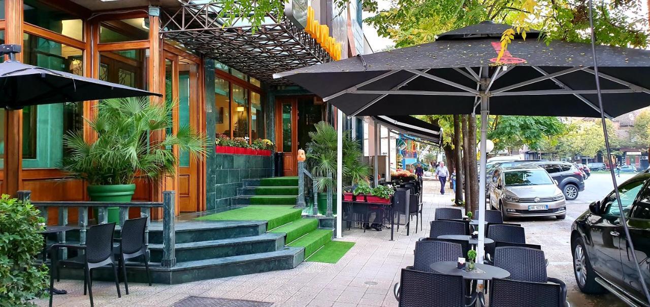 Nov Hotel Tirana Exterior foto